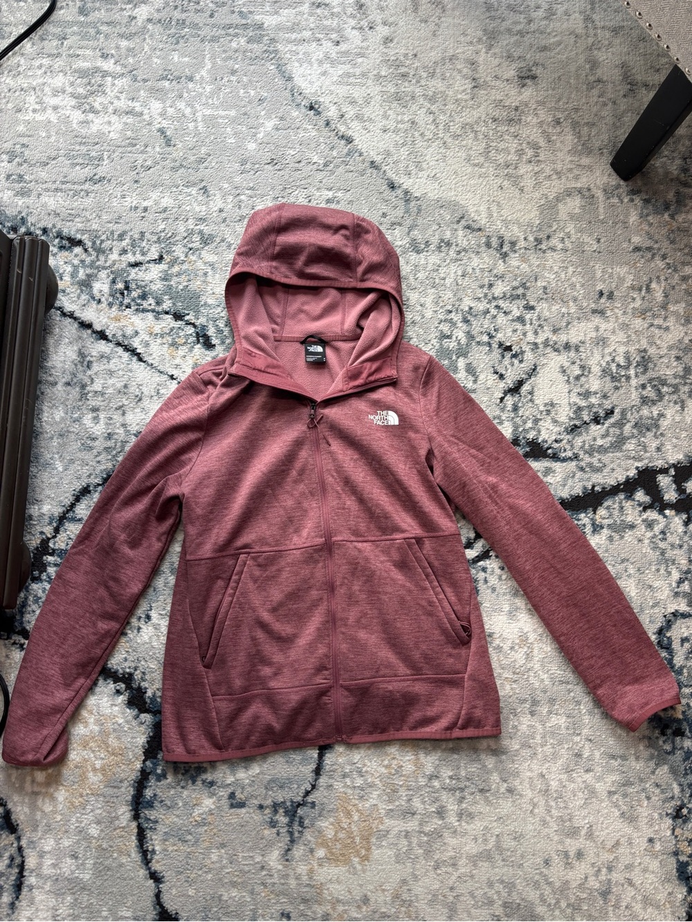 The North Face Women’s Hooded Sweatshirt in Dusty Rose (size M)
